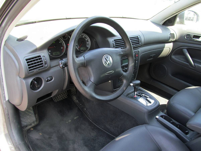 Illustration for article titled For $5,999, Could This 2005 VW Passat TDI Be Passable?